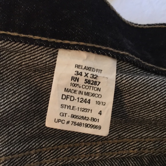 Men’s jeans. New without tags. 34x32 relaxed fit - Picture 4 of 5